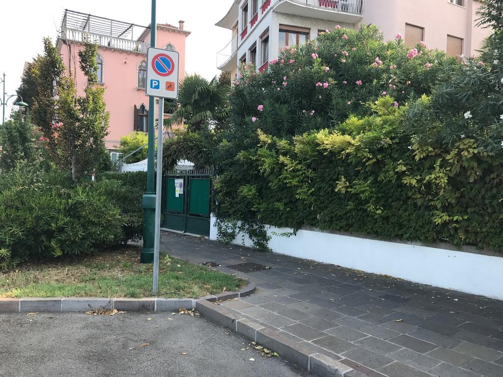 Oasis Lagoon Estate Lido di Venezia ภายนอก รูปภาพ