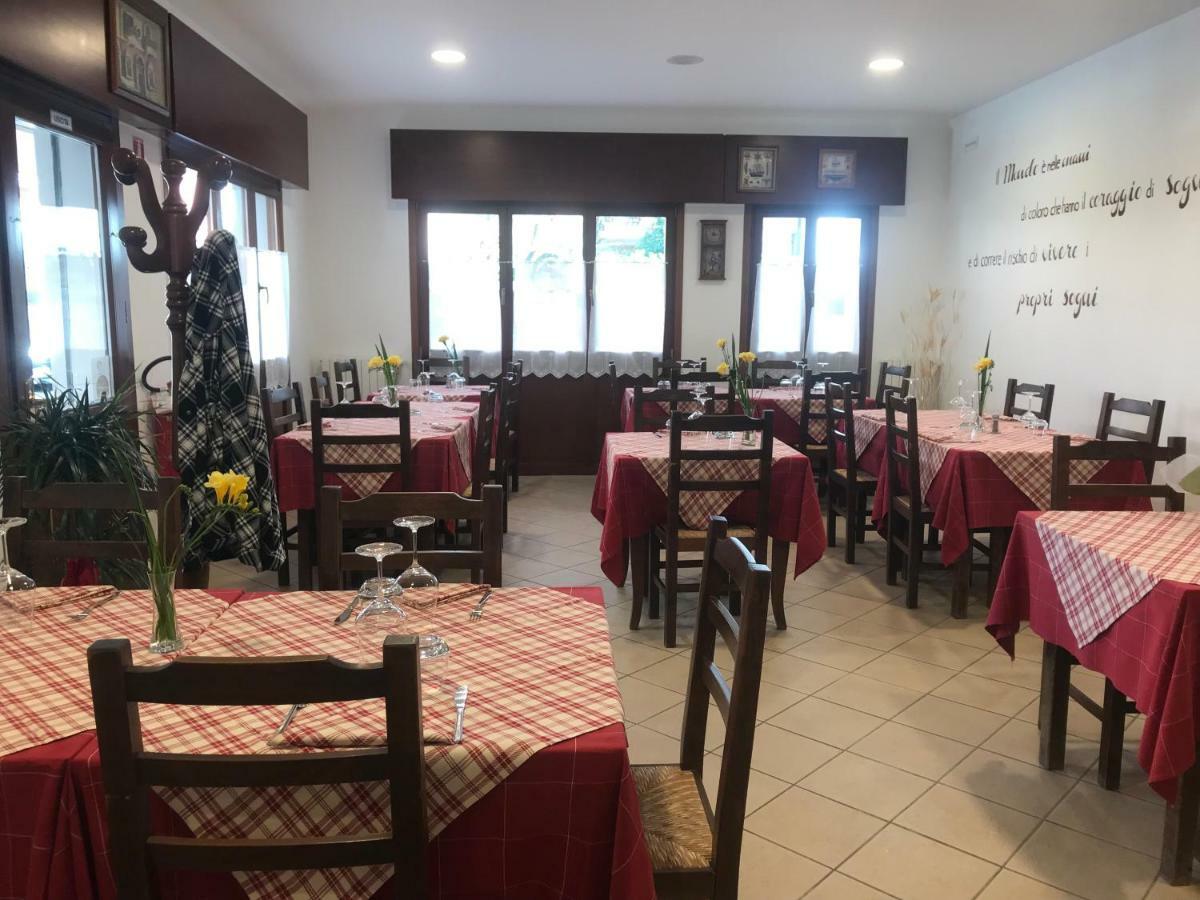 Oasis Lagoon Estate Lido di Venezia ภายนอก รูปภาพ